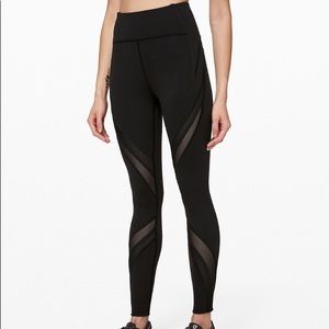 Lululemon BootCamp Ready 28” Everlux - size 2